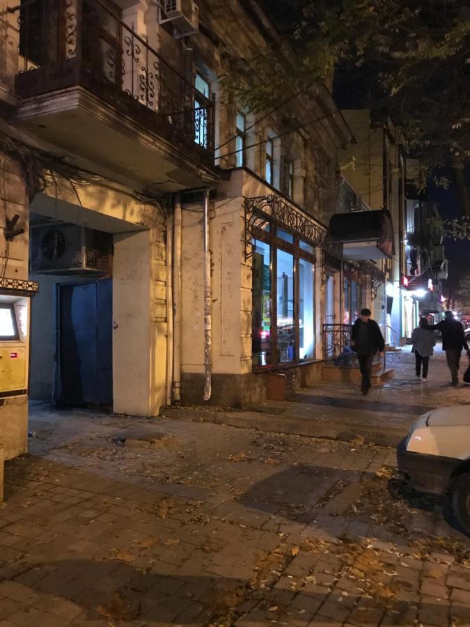 Атмосферная Квартира В Центре Одессы Odesa Exterior photo